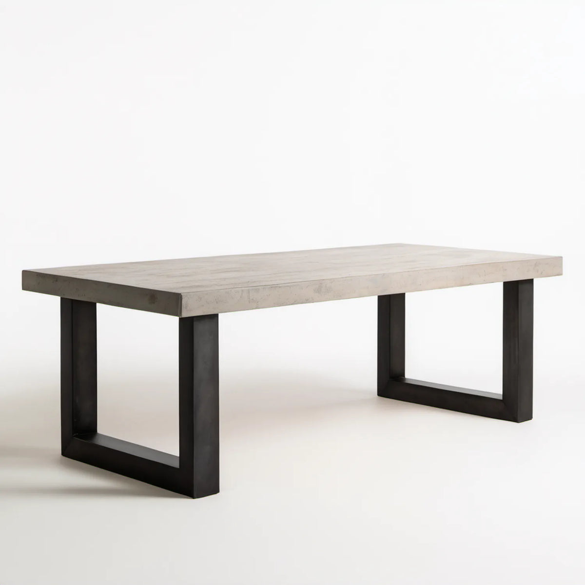 Prostokątny stół z blatem MDF w dekorze jasnoszarego betonu i czarnymi stalowymi nogami, 160 x 90 x 75 cm